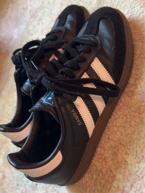 black + white adidas sambas